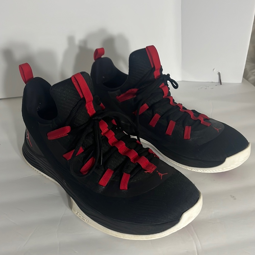 Jordan zoom ultra fly size11 closet clean out sale .